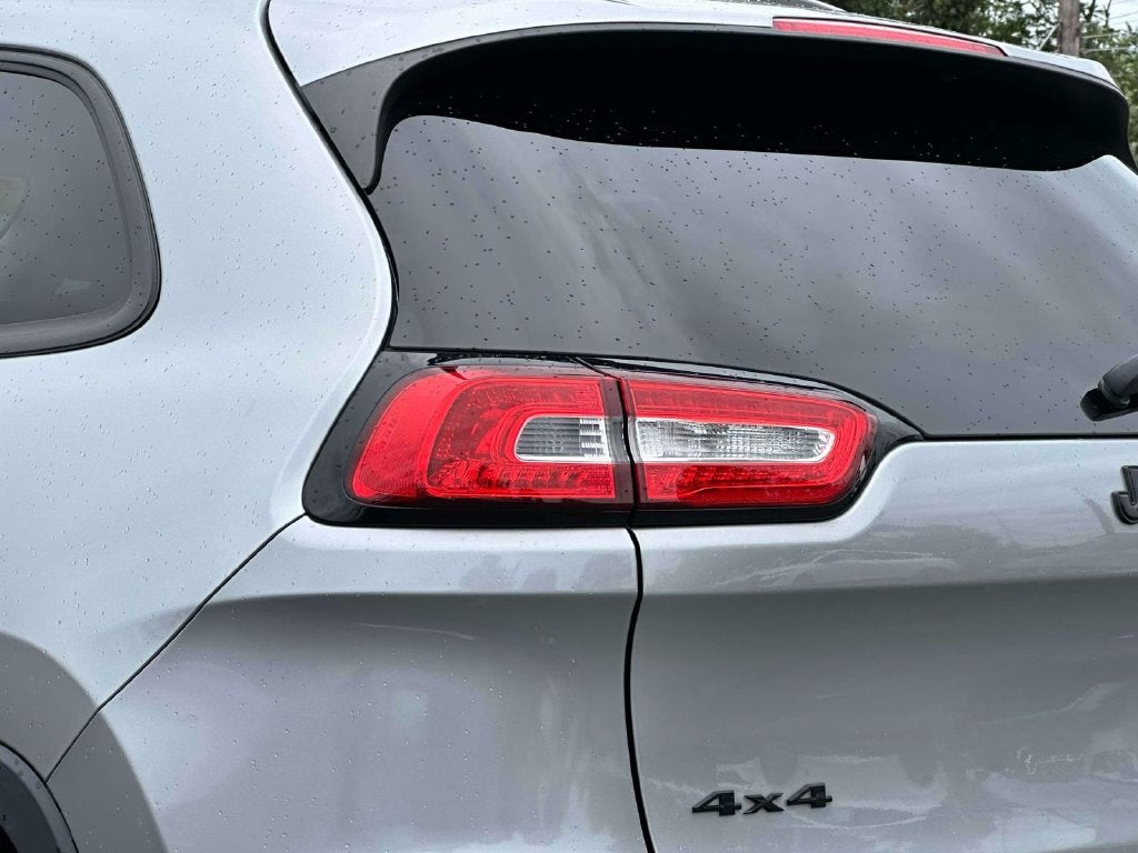 2017 Jeep Cherokee Sport