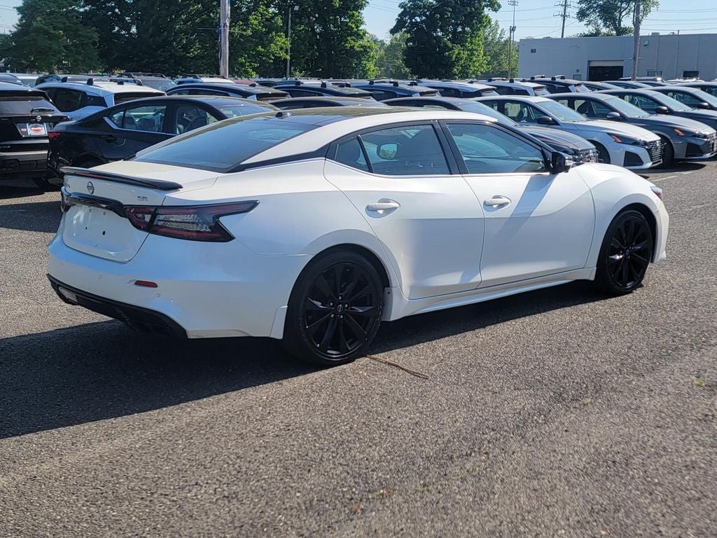 2023 Nissan Maxima SR