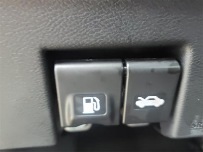 2023 Nissan Versa 1.6 SV