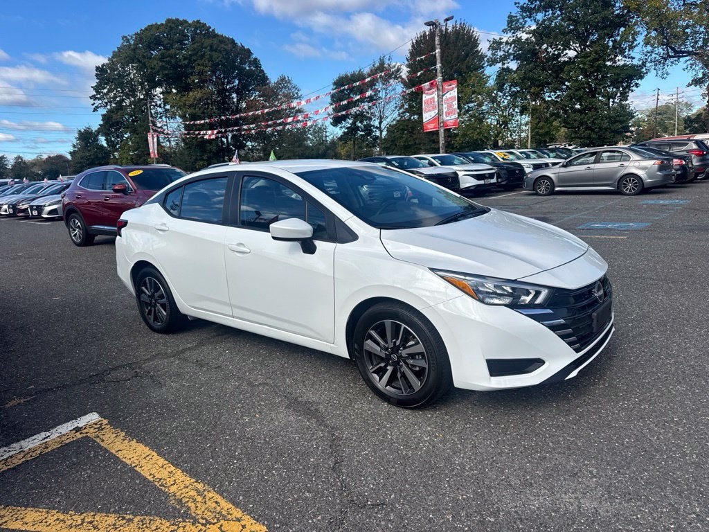 2025 Nissan Versa 1.6 SV