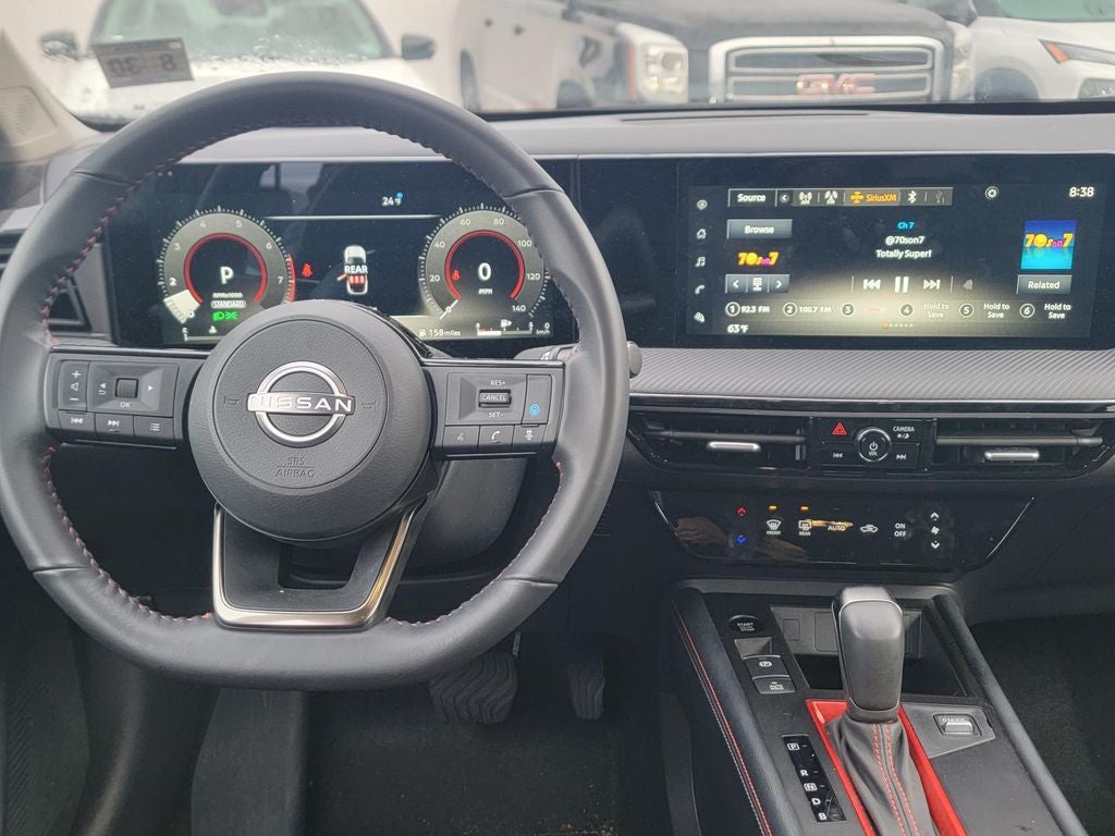 2025 Nissan Kicks SR