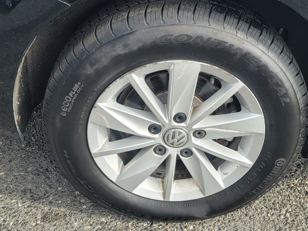 2016 Volkswagen Golf SportWagen S