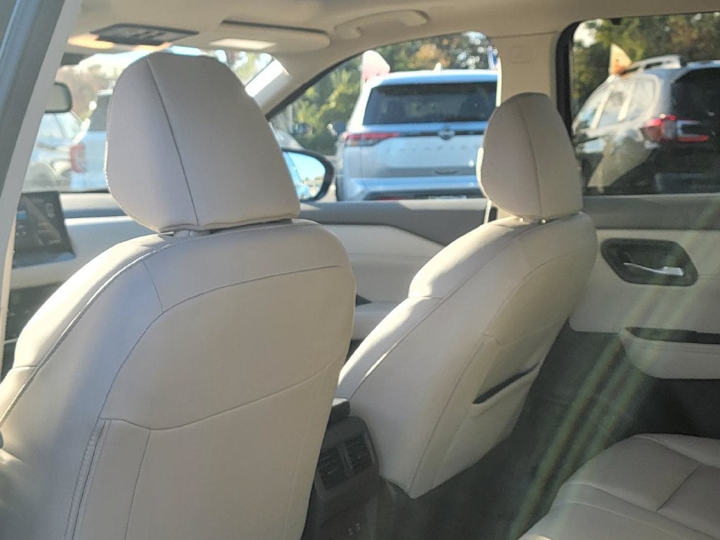 2024 Nissan Rogue SL