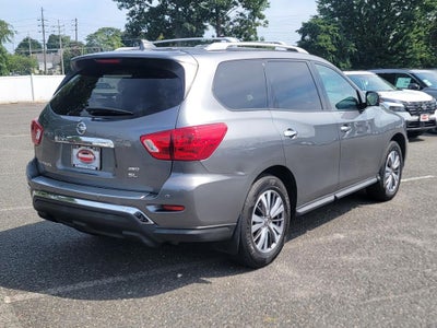 2020 Nissan Pathfinder SL