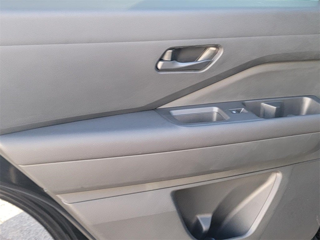 2025 Nissan Pathfinder S