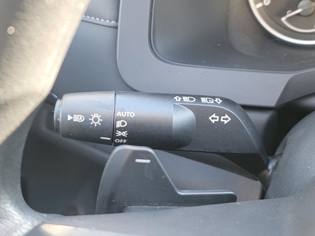 2025 Nissan Pathfinder S