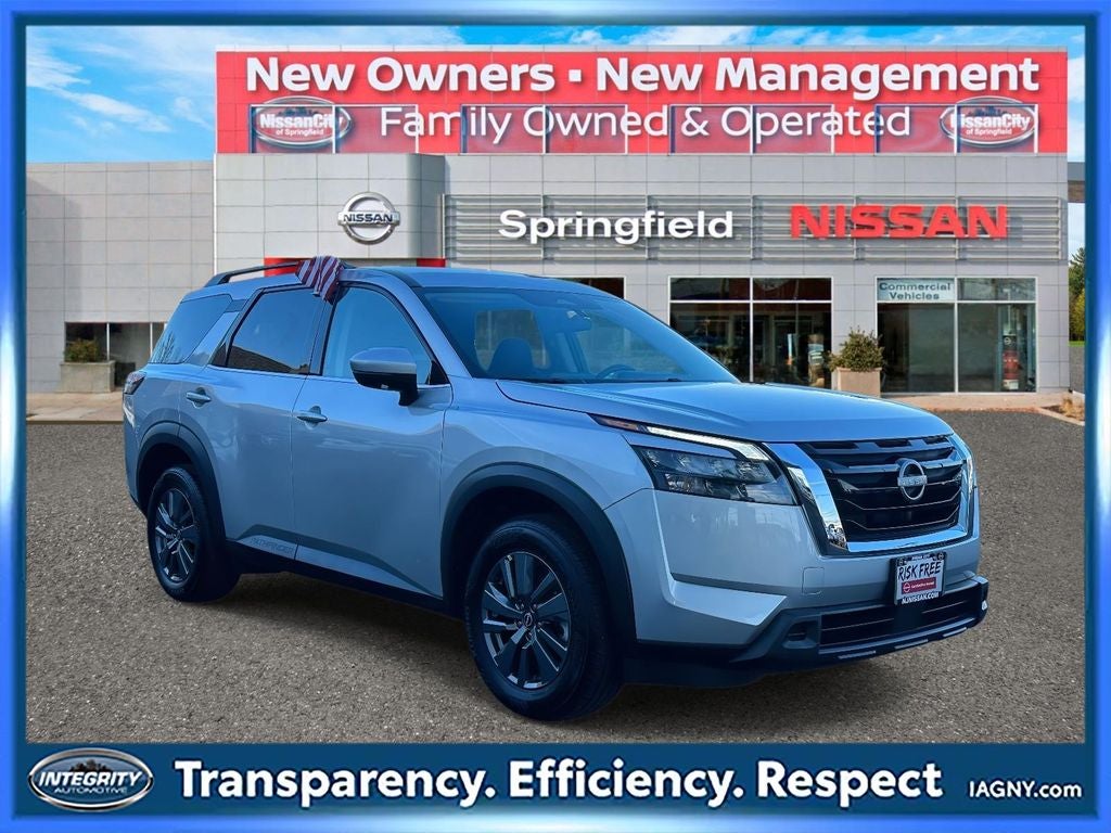 2024 Nissan Pathfinder SV