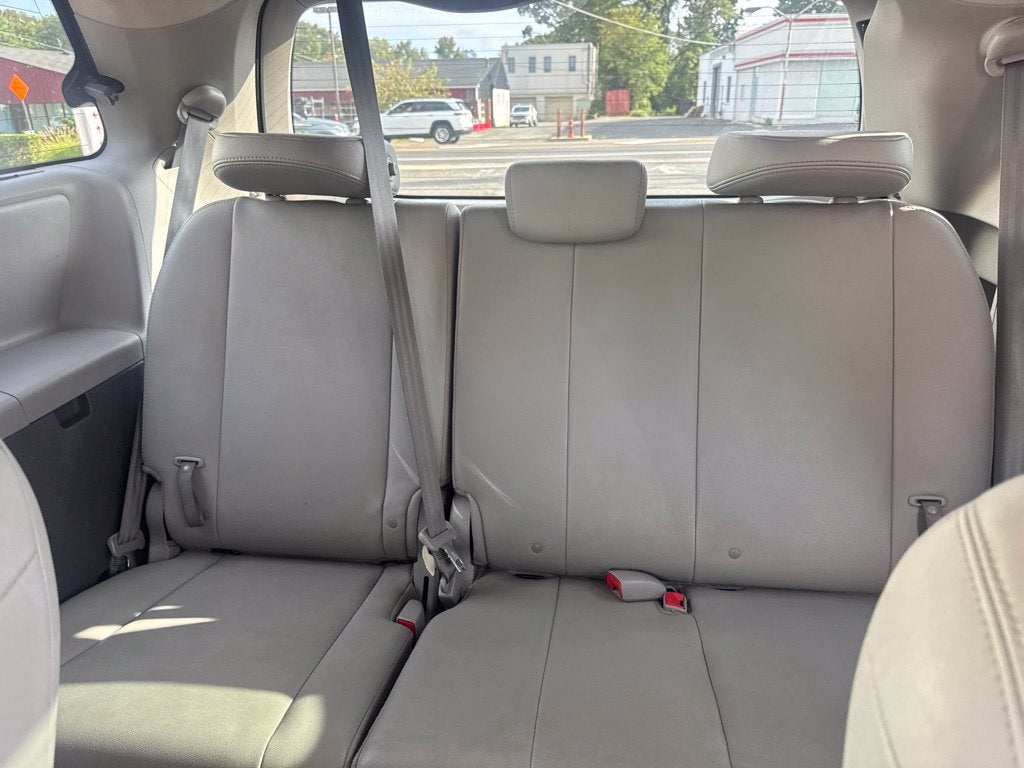 2018 Toyota Sienna XLE Premium 7 Passenger