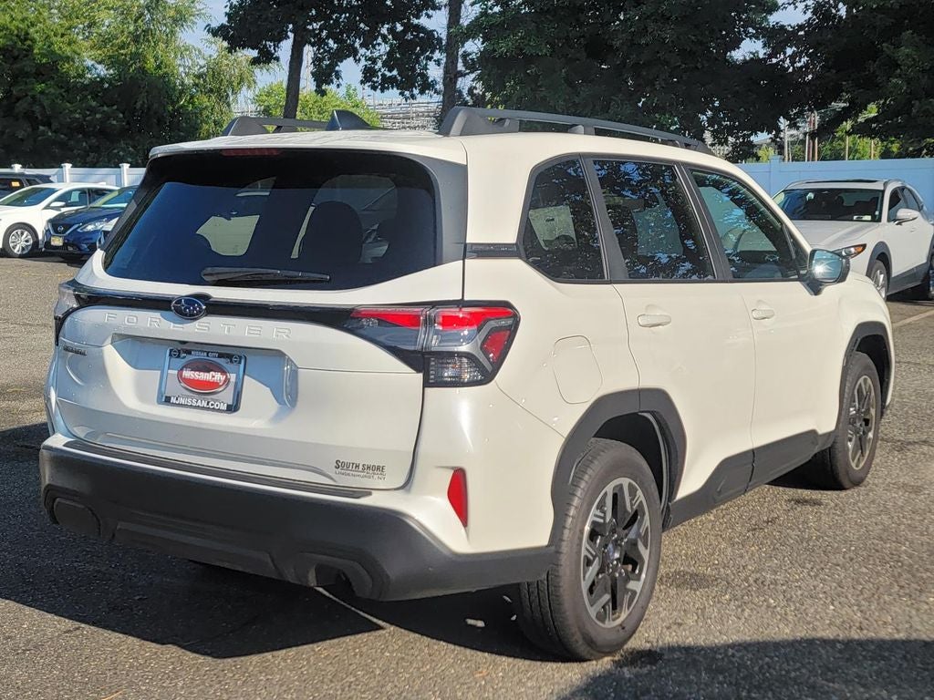 2025 Subaru Forester Premium