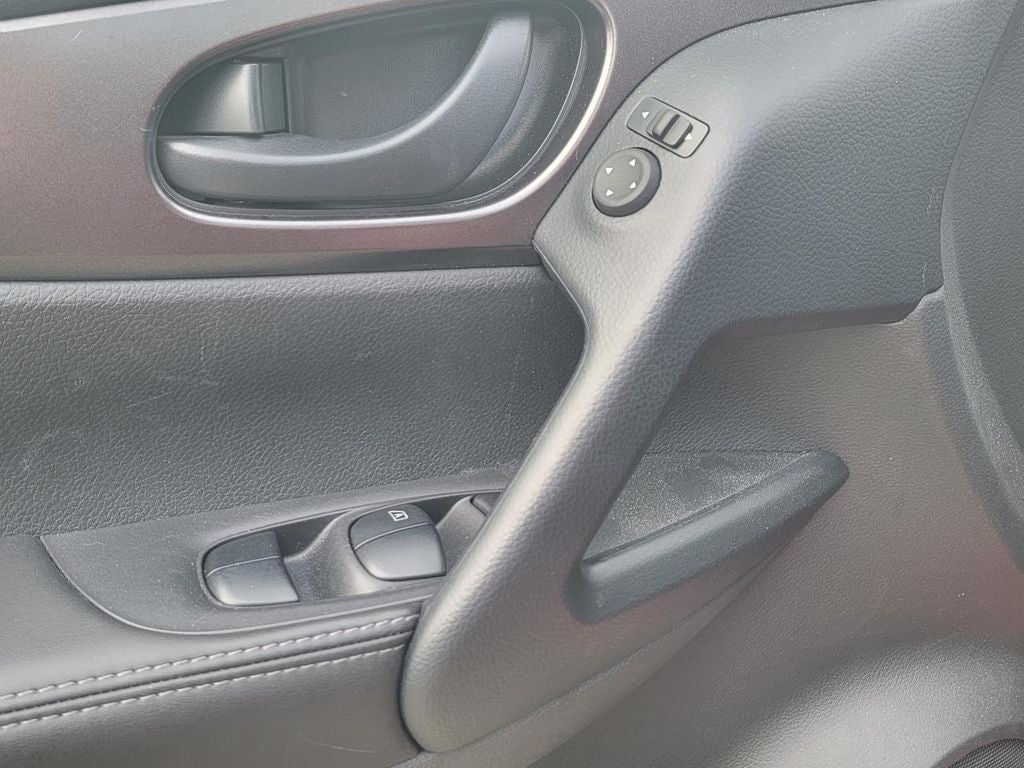 2022 Nissan Rogue Sport S