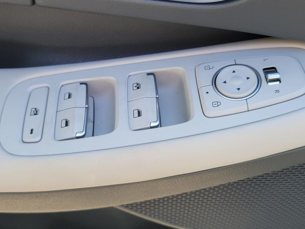 2023 Hyundai Sonata SE