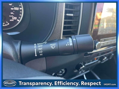 2024 Nissan Frontier SV