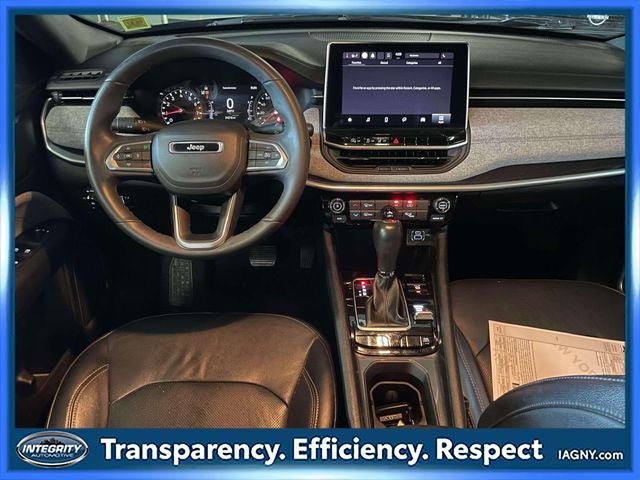 2023 Jeep Compass Latitude Lux