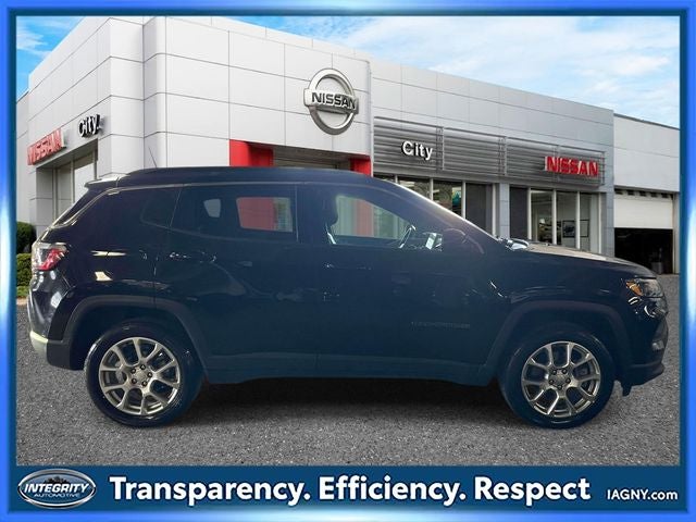 2023 Jeep Compass Latitude Lux