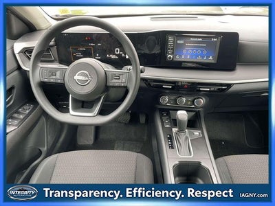 2025 Nissan Kicks S