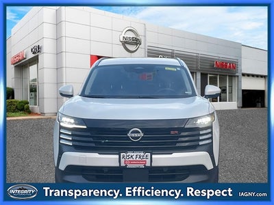 2025 Nissan Kicks SR