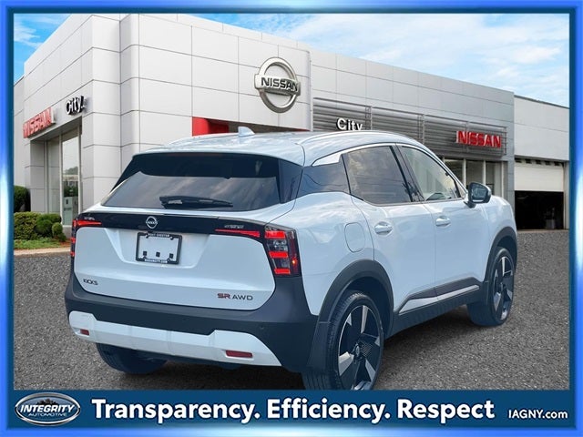 2025 Nissan Kicks SR