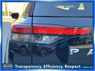 2024 Nissan Pathfinder SV