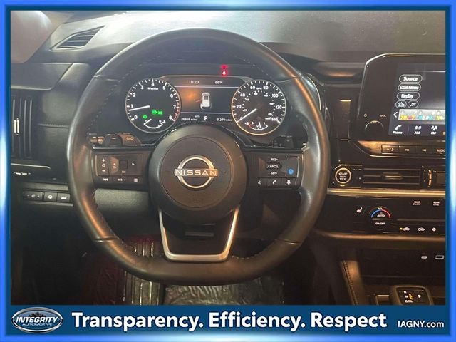 2024 Nissan Pathfinder SL