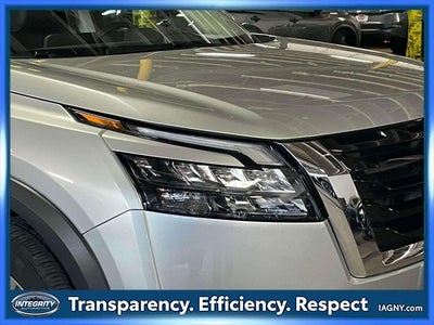 2025 Nissan Pathfinder SL 4WD