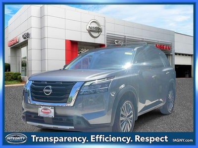 2023 Nissan Pathfinder SL