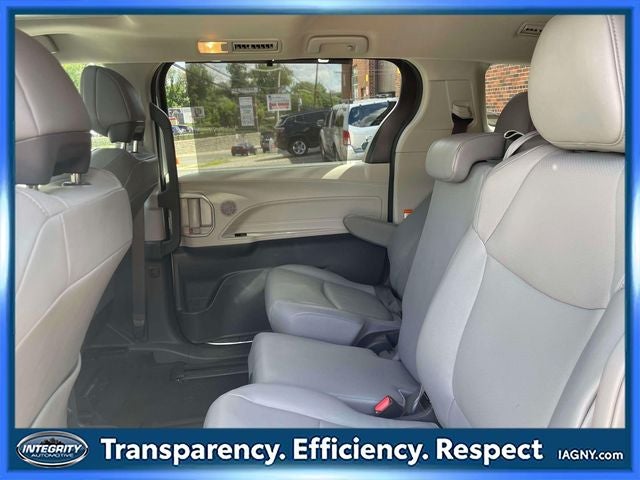 2024 Toyota Sienna XLE 8 Passenger