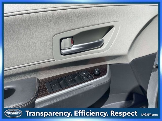 2024 Toyota Sienna XLE 8 Passenger