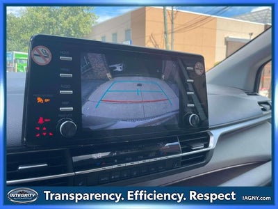 2024 Toyota Sienna XLE 8 Passenger