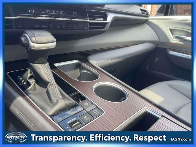 2024 Toyota Sienna XLE 8 Passenger