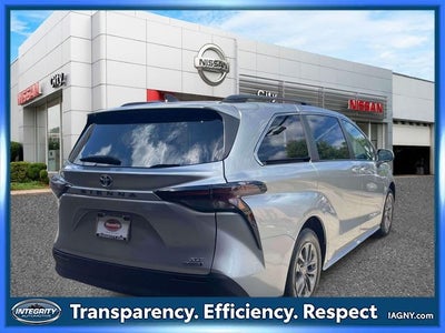 2024 Toyota Sienna XLE 8 Passenger