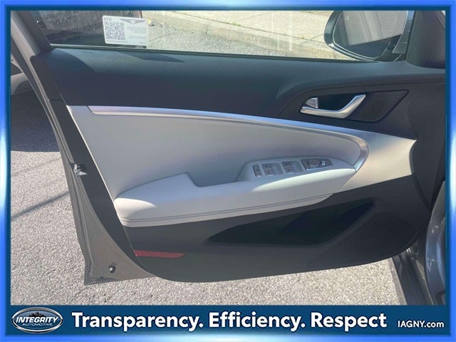 2024 Genesis G70 2.5T