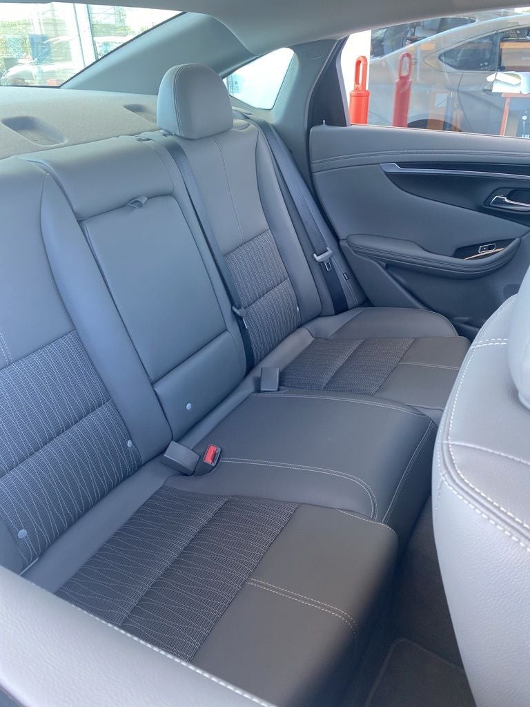 2018 Chevrolet Impala LS 1FL