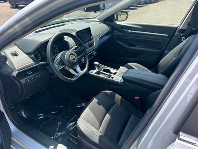 2023 Nissan Altima SV