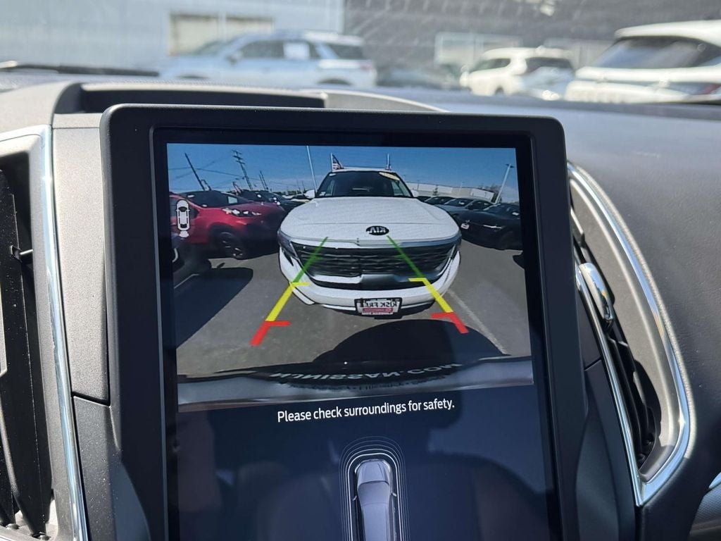 2022 Ford Edge Titanium