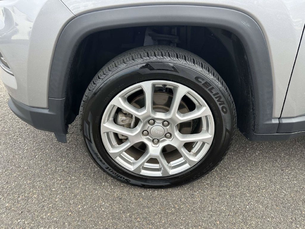2023 Jeep Compass Latitude Lux
