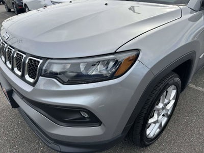 2023 Jeep Compass Latitude Lux