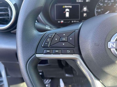 2023 Nissan Kicks SV