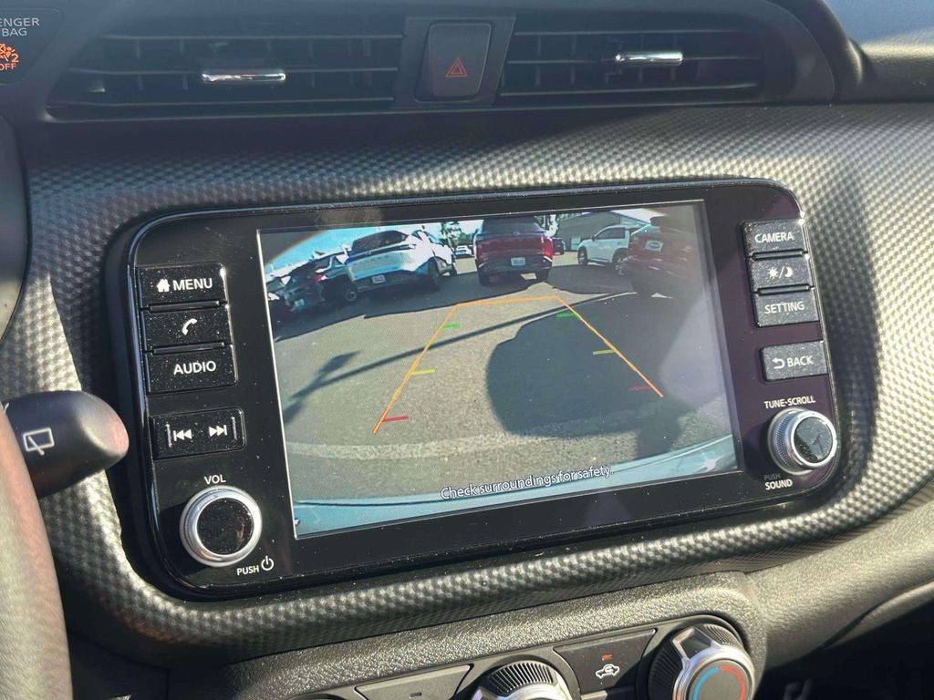2023 Nissan Kicks SV