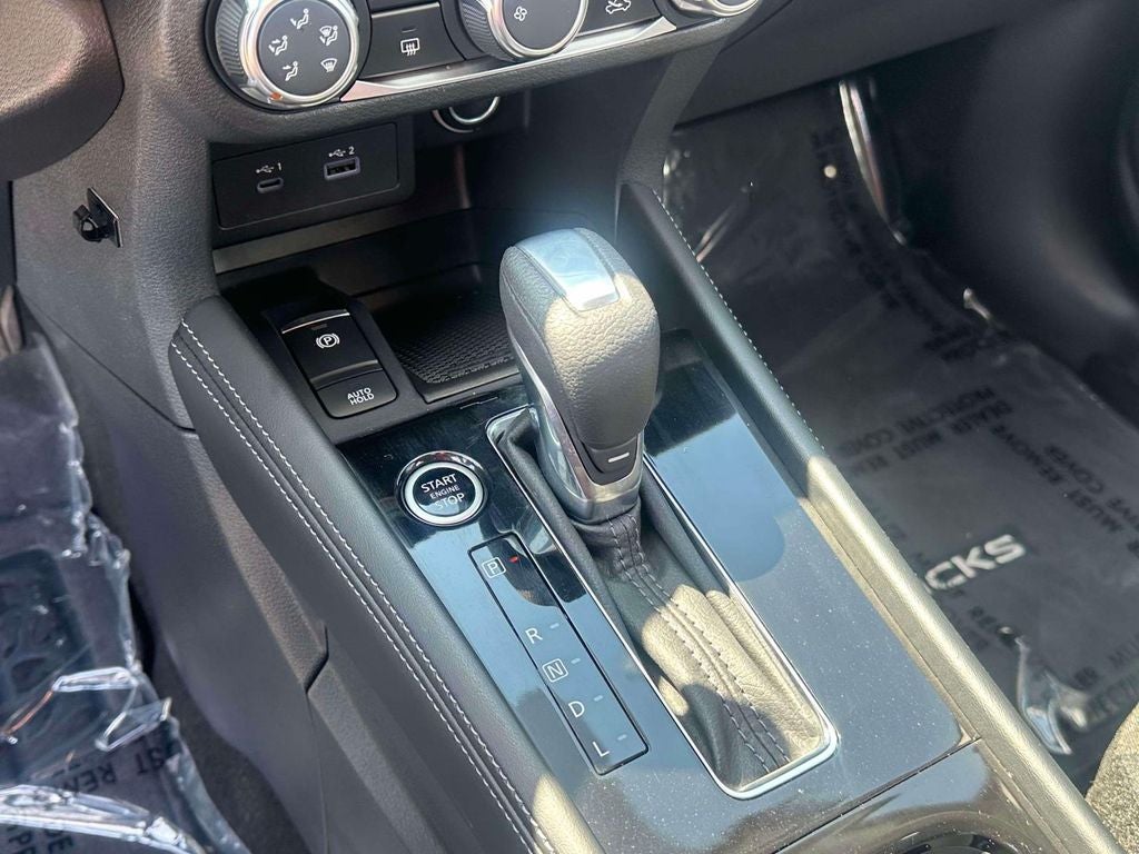 2023 Nissan Kicks SV