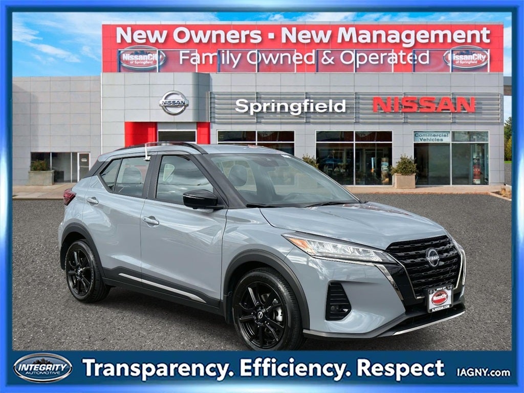 2023 Nissan Kicks SR