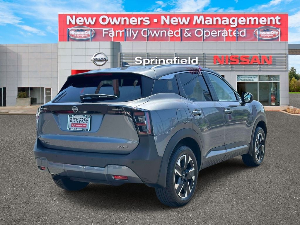 2025 Nissan Kicks SV