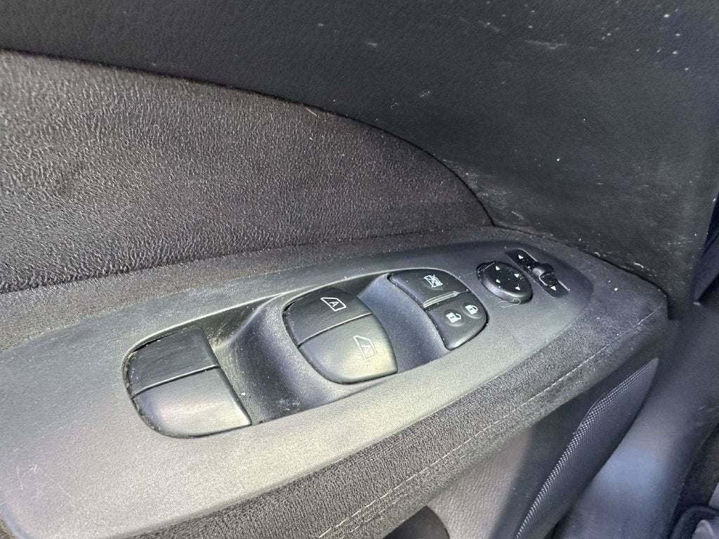 2015 Nissan Pathfinder SV