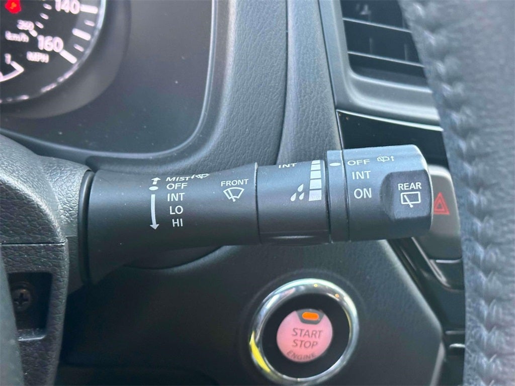 2019 Nissan Pathfinder SV