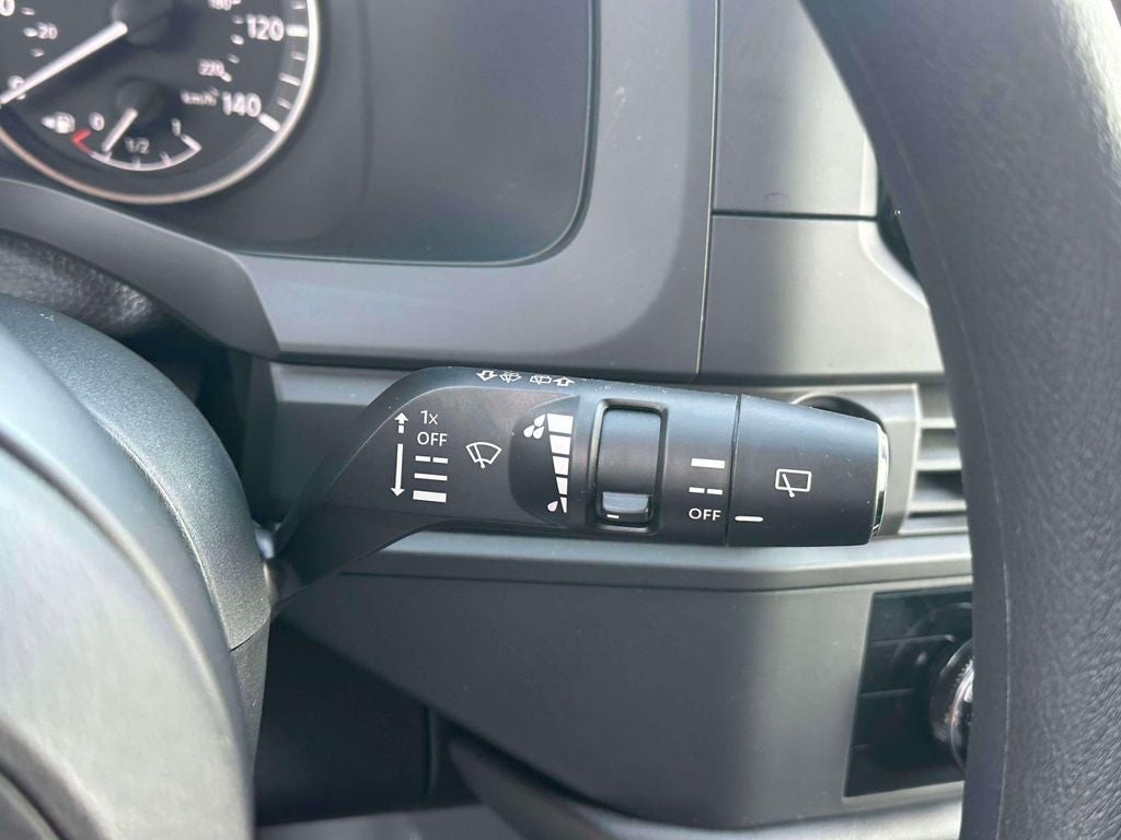 2025 Nissan Pathfinder S