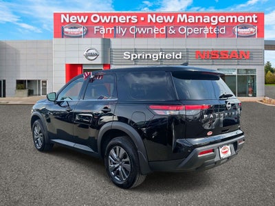 2025 Nissan Pathfinder S