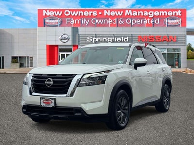 2022 Nissan Pathfinder SV