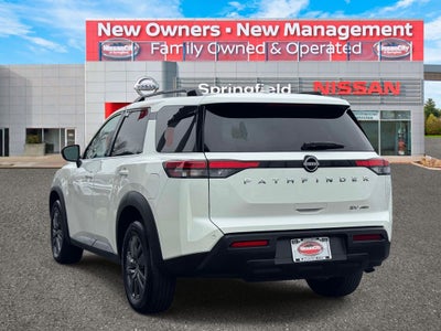 2022 Nissan Pathfinder SV