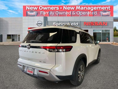 2025 Nissan Pathfinder SL