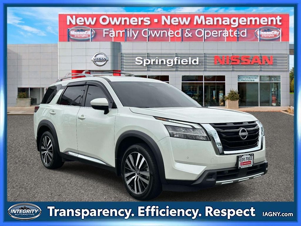 2024 Nissan Pathfinder Platinum