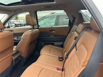 2024 Nissan Pathfinder Platinum